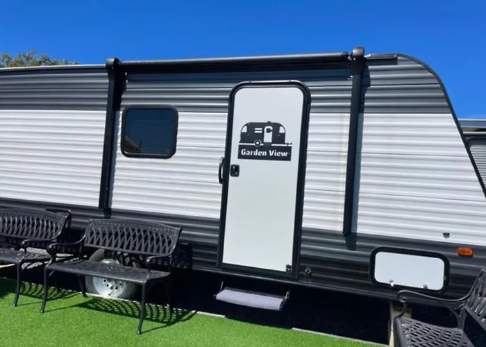 Pet Friendly hotel: Paseo Isamar Campers